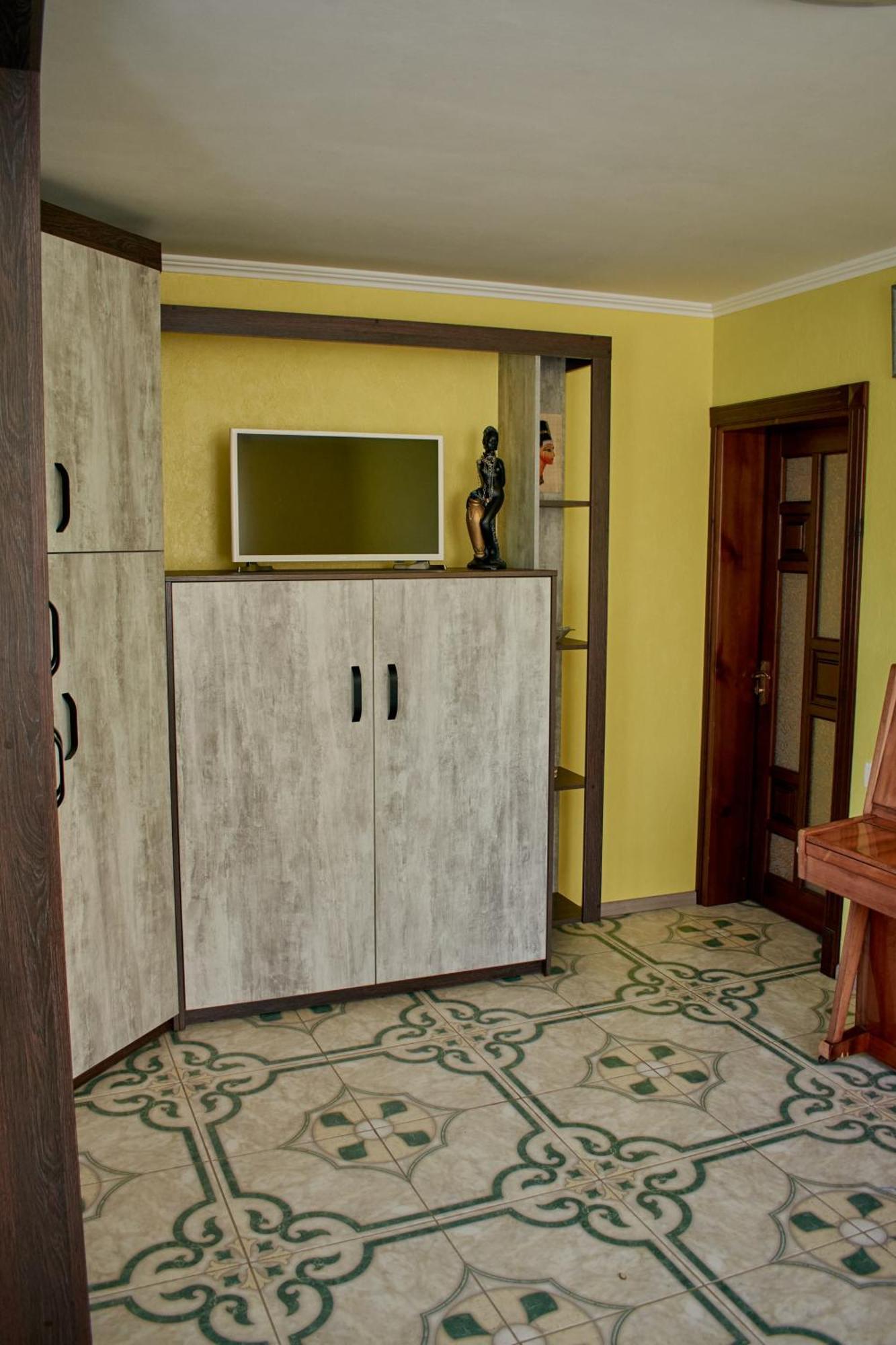 Vacation Home Lubov Kam'janec'-Podil's'kyj Esterno foto
